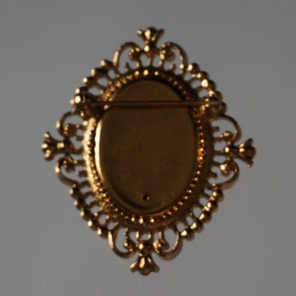 Vintage Cameo Perfume Compact Locket Gold Tone Brooch Pin Signed AVON - Picture 3 of 8